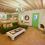 Bay Villa